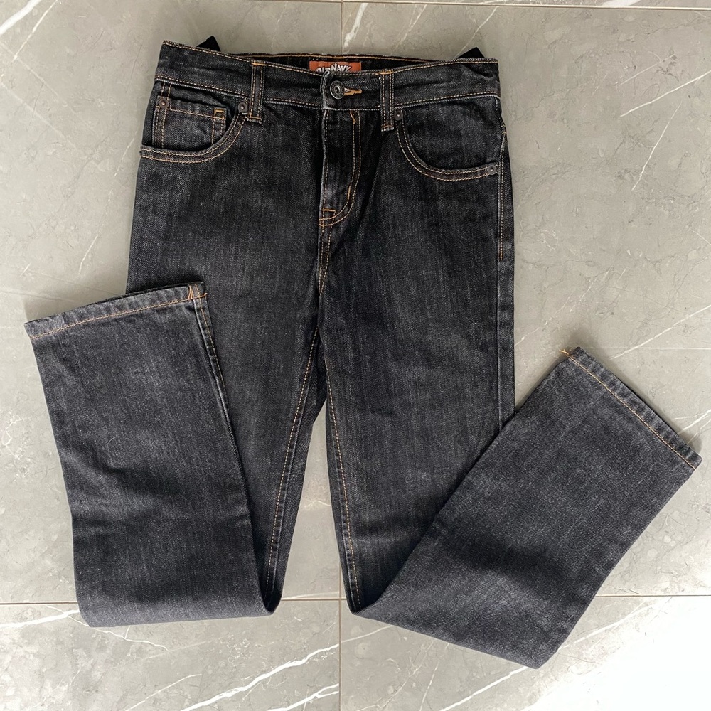 Old Navy boy’s Skinny Jeans - Picture 5 of 5